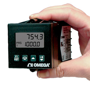 1/16 DIN Counter and Batch Controllers | DPF940000 Series